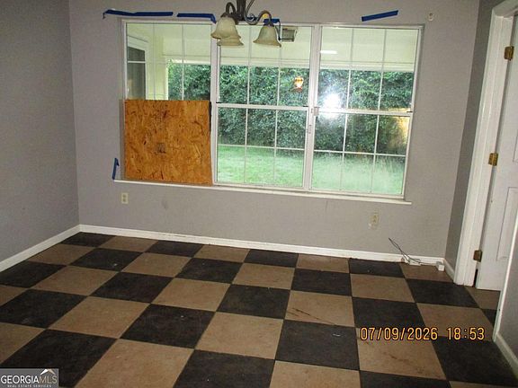 5th image of 2500 Pin Oak St