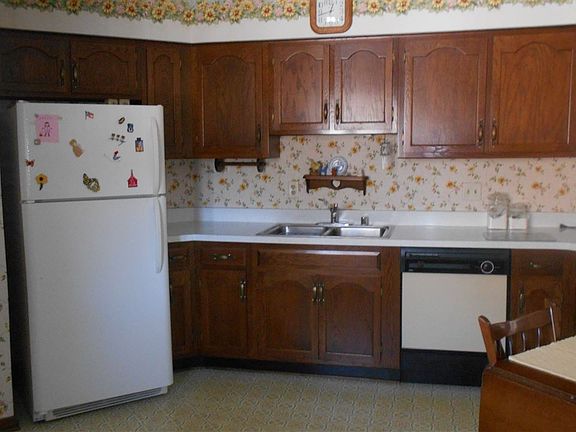 5th image of 4602 Sequoia Cir