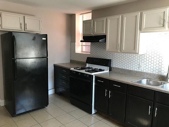 4th image of 2860 Victor St