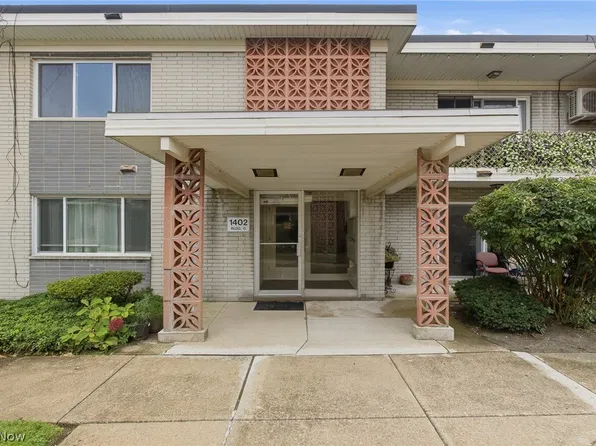 1402 Golden Gate Blvd #G203, Mayfield Heights, OH 44124