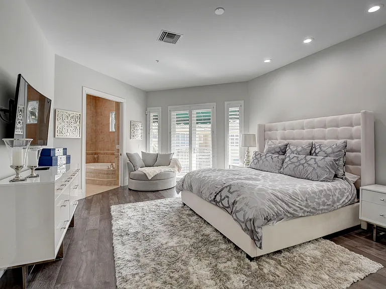 921 Osceola Dr #4 — Photo 31