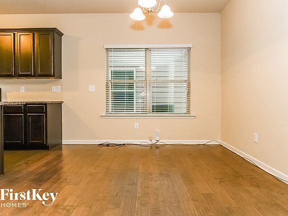 4th image of 158 Magnaview Dr