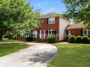 24084 Dee Dr, Athens, AL 35613