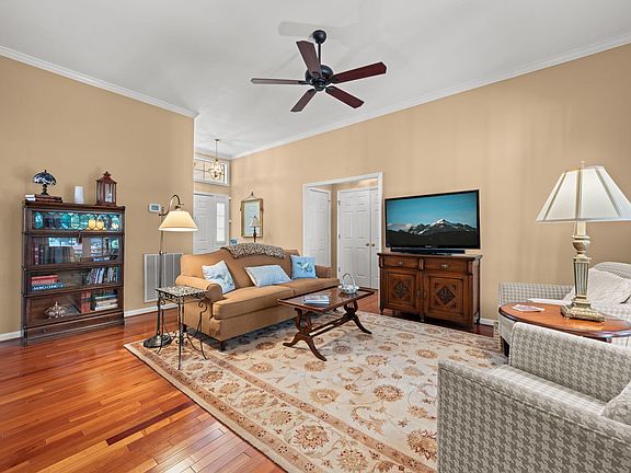 5th image of 103 Conway Ct