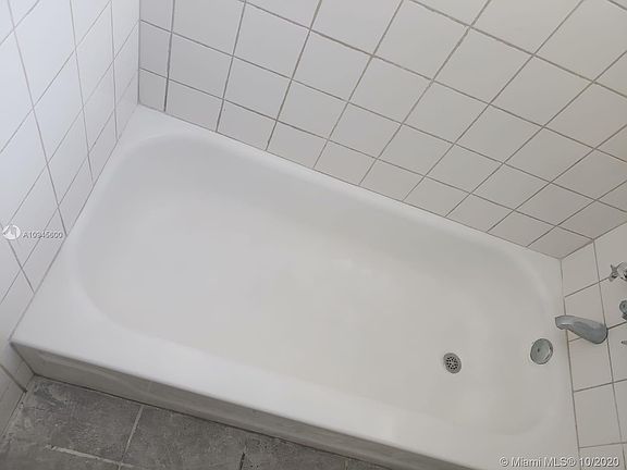 4th image of 1826 Sherman St #2