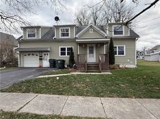 99 Grant St, Depew, NY 14043