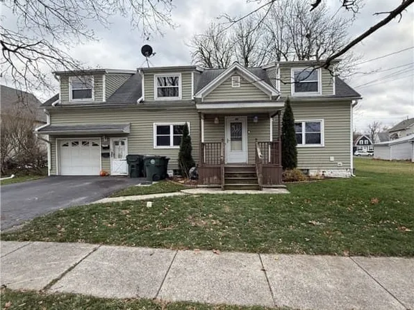 99 Grant St, Depew, NY 14043