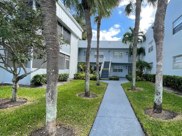 930 Normandy Trl #T, Delray Beach, FL 33484