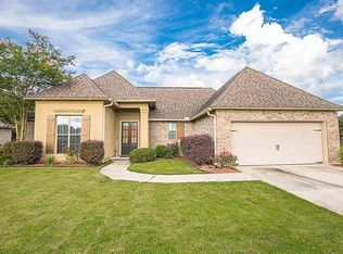 11323 Copper Hill Dr, Hammond, LA 70403