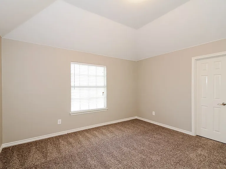 102 Hartley Ln — Photo 13