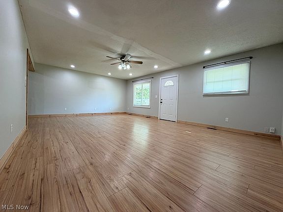 4th image of 1477 Cherrywood Rd