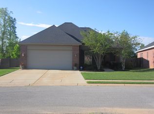 527 Poplar Ridge Dr, Meridian, MS 39305