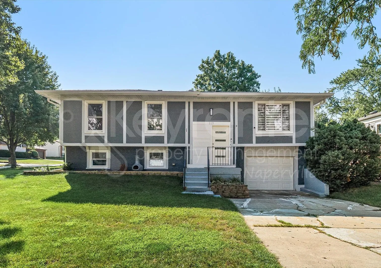 Beautifully Updated 4-Bedroom Raised Ranch | Flexible Finished Lower Level | Available October 1 — Photo 1