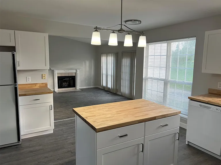 2802 Green Valley Dr — Photo 8