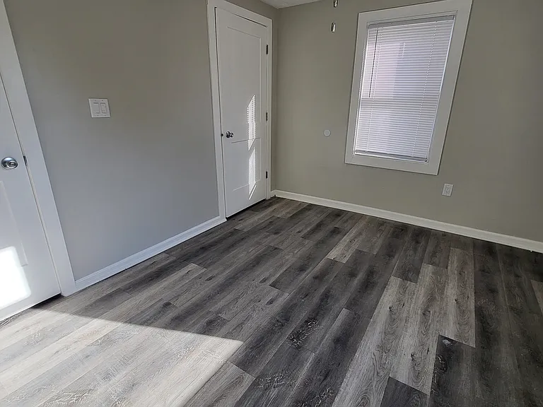 Bedroom 2 with walk-in
closet