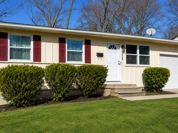 6208 E 150th Ter, Grandview, MO 64030