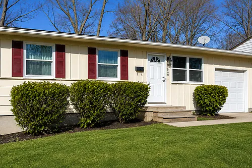 6208 E 150th Ter Photo 1 6208 E 150th Ter Photo 1