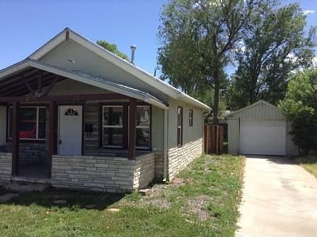 2nd image of 124 Perry St