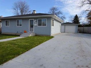 8637 21st Ave, Kenosha, WI 53143