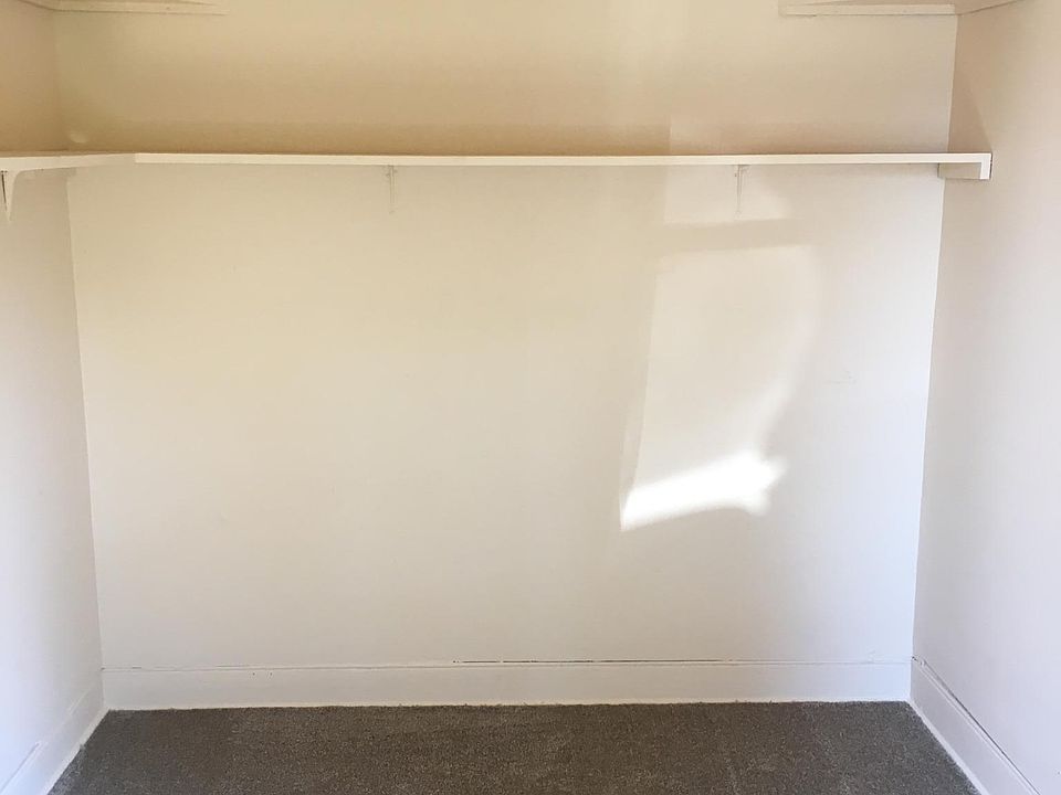 Office, computer room or small bedroom.