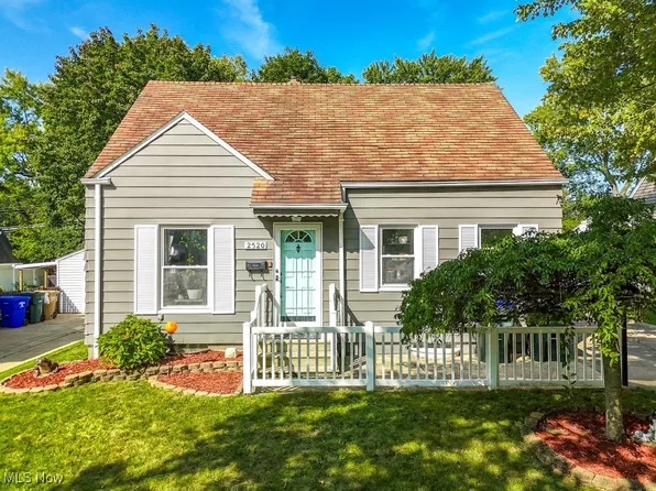 2520 26th St, Cuyahoga Falls, OH 44223