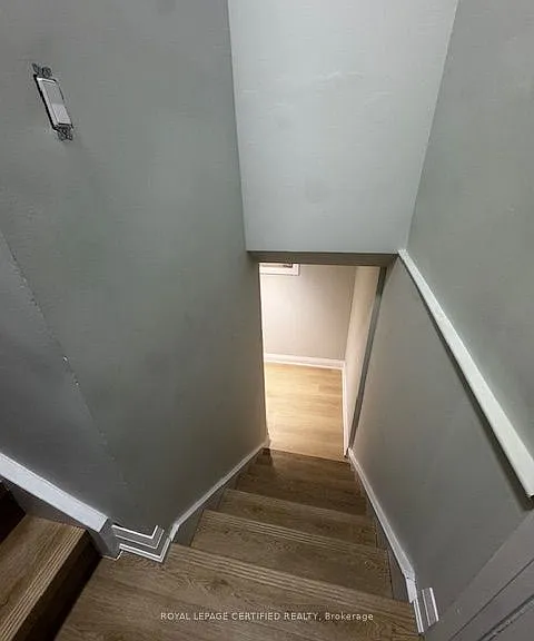 16 Almond Ave — Photo 25