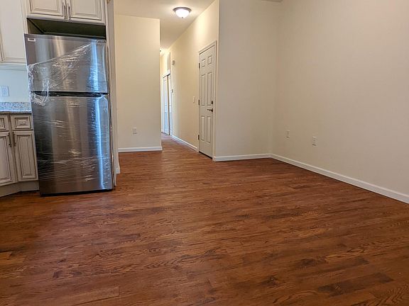 2nd image of 653 N 5th St Floor 2