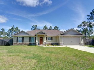 8202 Tavira St, Navarre, FL 32566