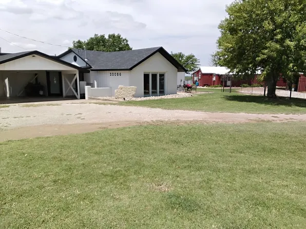 261 Moonshine Rd, Seymour, TX 76380