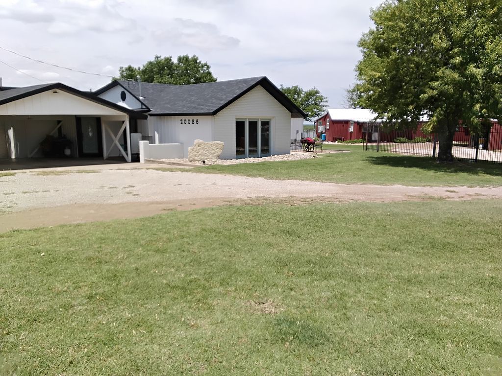 261 Moonshine Rd - Property Image