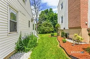 98 Woodmere, West Hartford, CT 06119 — Photo 3