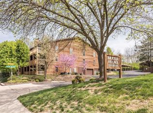 15041 Baxter Village Dr, Chesterfield, MO 63017