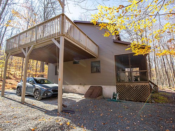 4th image of 37 Bear Dr