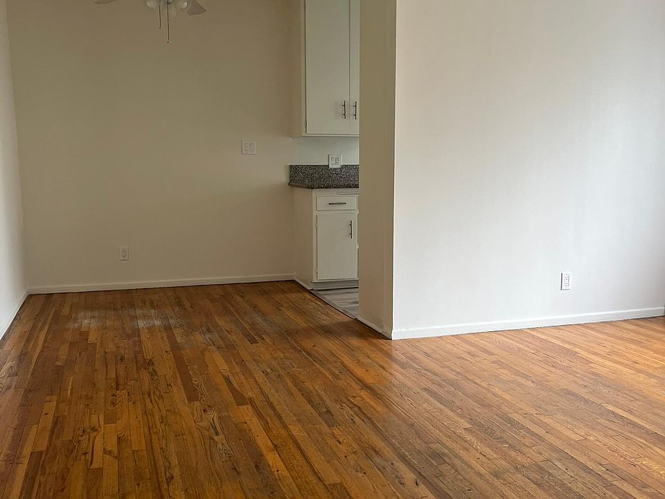 1st image of 943 N Orange Grove Ave APT 7