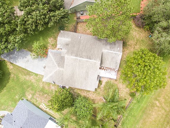 4th image of 404 Timberpark Dr