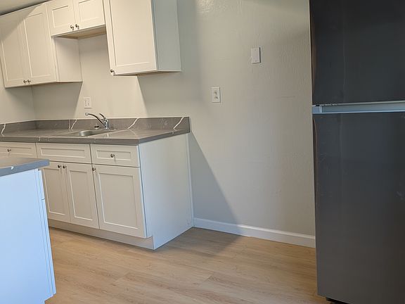3rd image of 1309 Brunswick St #4