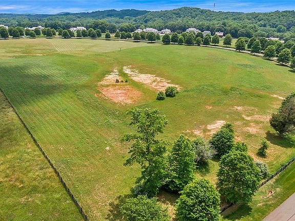 3rd image of 125 Woodhaven Ln Lot 26A