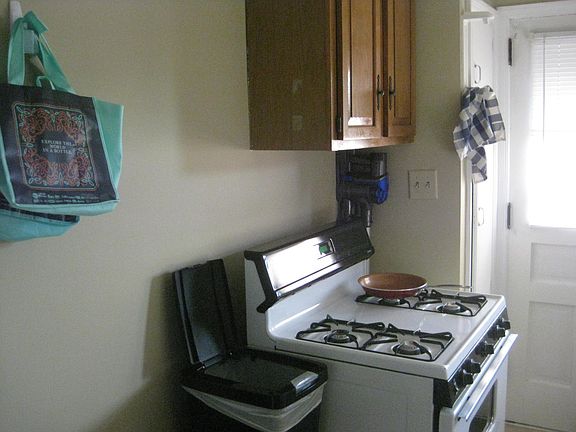 2nd image of 1600 Elmwood Ave APT C