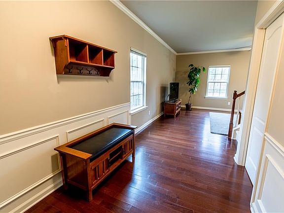 5th image of 4993 Amethyst Dr