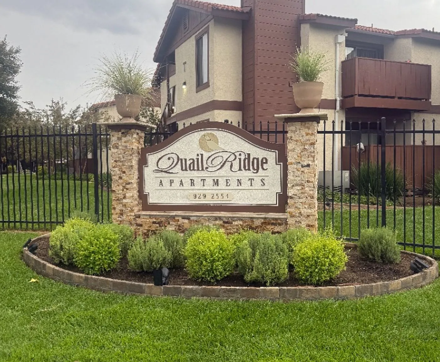 Quail Ridge Apartments — Photo 1