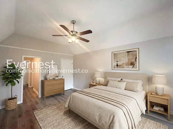2912 Waverly Dr — Photo 5