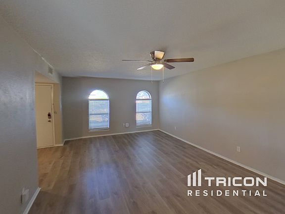 3rd image of 1814 Concho Dr