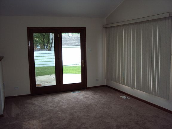 5th image of 15454 Michaele Dr
