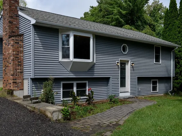 442 Rawson St, Leicester, MA 01524