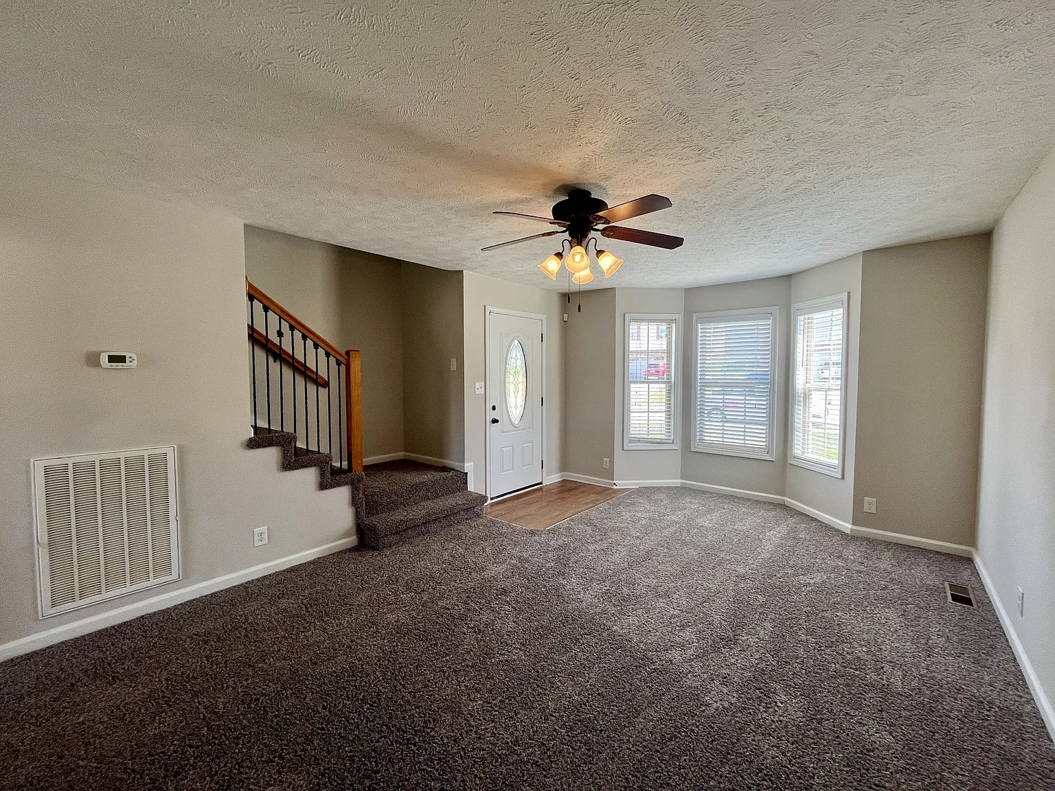 3 bed, 1649 sqft, $1,600 — Photo 3