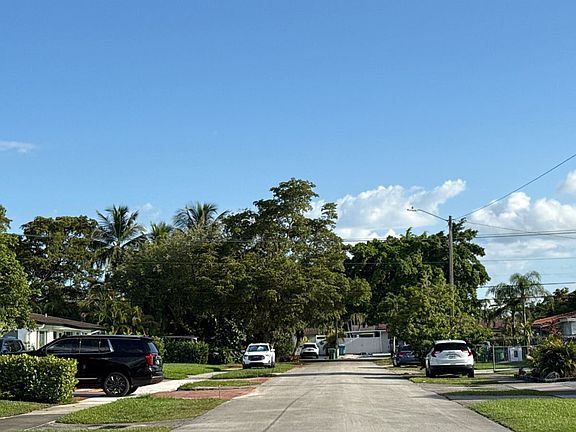 4th image of 5060 SW 94th Ave