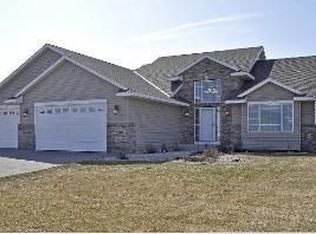 1013 Beech Ln S, Annandale, MN 55302