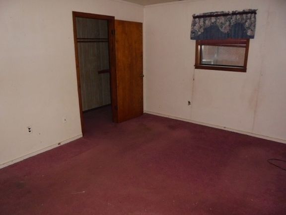 4th image of 105 Edna Dr