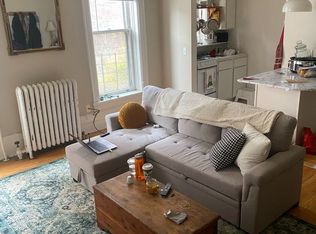 918-24 Knapp, Milwaukee, WI 53202