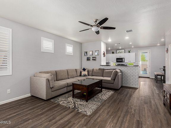 3rd image of 36909 N Coronado Ln